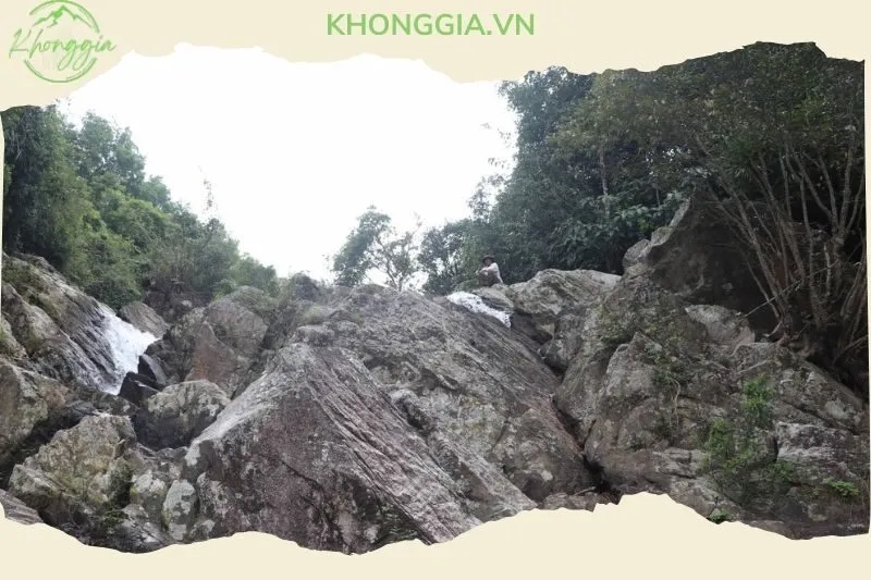 nhung-dia-diem-gan-ho-troi-dang-de-kham-pha
